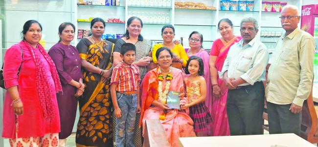 ಭಾರತಿ ವಾಲಿಗೆ ಸನ್ಮಾನ 