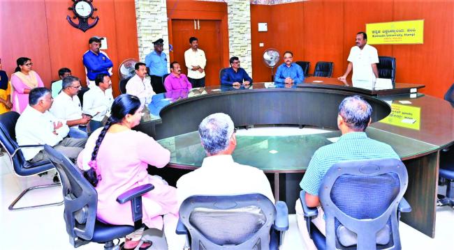 ಸುಕ್ರಿ ಬೊಮ್ಮಗೌಡ ನಿಧನ: ಸಂತಾಪ ಸೂಚಕ ಸಭೆ