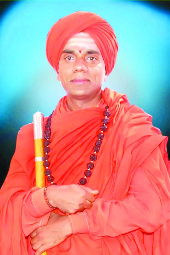 ಬಸವಲಿಂಗೇಶ್ವರ  ಸ್ವಾಮಿಗಳಿಂದ ಲೋಕ ಕಲ್ಯಾಣಕ್ಕಾಗಿ ಶಿವಯೋಗ ಮಂದಿರಕ್ಕೆ ಪಾದಯಾತ್ರೆ