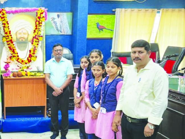 ಸಂತ ಸೇವಾಲಾಲ್ ಅವರ ತತ್ವಗಳು ಎಲ್ಲರಿಗೂ ಮಾದರಿ: ಅಪರ ಜಿಲ್ಲಾಧಿಕಾರಿ ಮುಲ್ಲಾ 