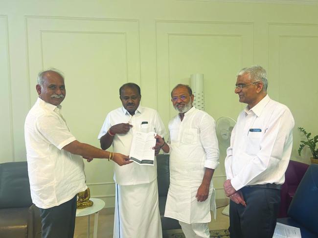 ಕೊಪ್ಪಳ ಜನತೆಯ ಬೇಡಿಕೆಗೆ ಸ್ಪಂದನೆ: ಕುಮಾರಸ್ವಾಮಿ ಭರವಸೆ