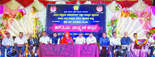 ಸರಿಯಾದ ಮಾರ್ಗದರ್ಶನ ಇದ್ದರೆ ಯಶಸ್ಸಿನಿಂದ ಯಾರು ತಡೆಯಲಾರರು: ಸಿದ್ನಾಳ 