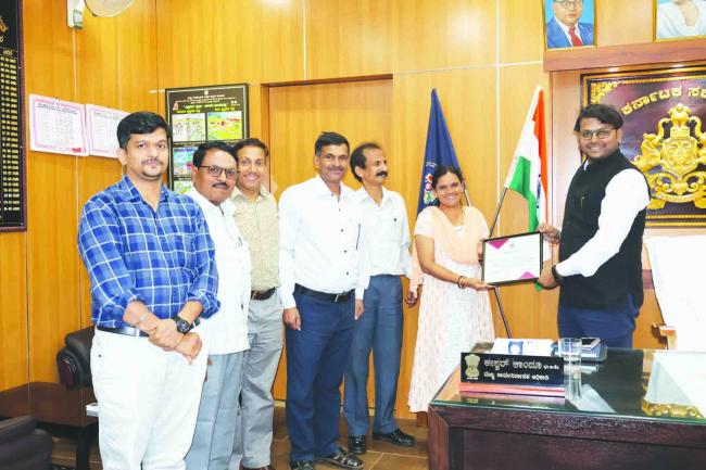 ಲೀಲಾ ಆಗೇರ್‌ಗೆ ಪಿಡಿಓ ಆಫ್ ದಿ ಮಂತ್ ಪ್ರಶಸ್ತಿ