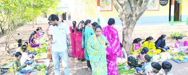 ಮಕ್ಕಳಲ್ಲಿನ ವ್ಯವಹಾರಿಕ ಜ್ಞಾನದ ವೃದ್ಧಿಸಿದ ಮಕ್ಕಳ ಹಳ್ಳಿ ಸಂತೆ