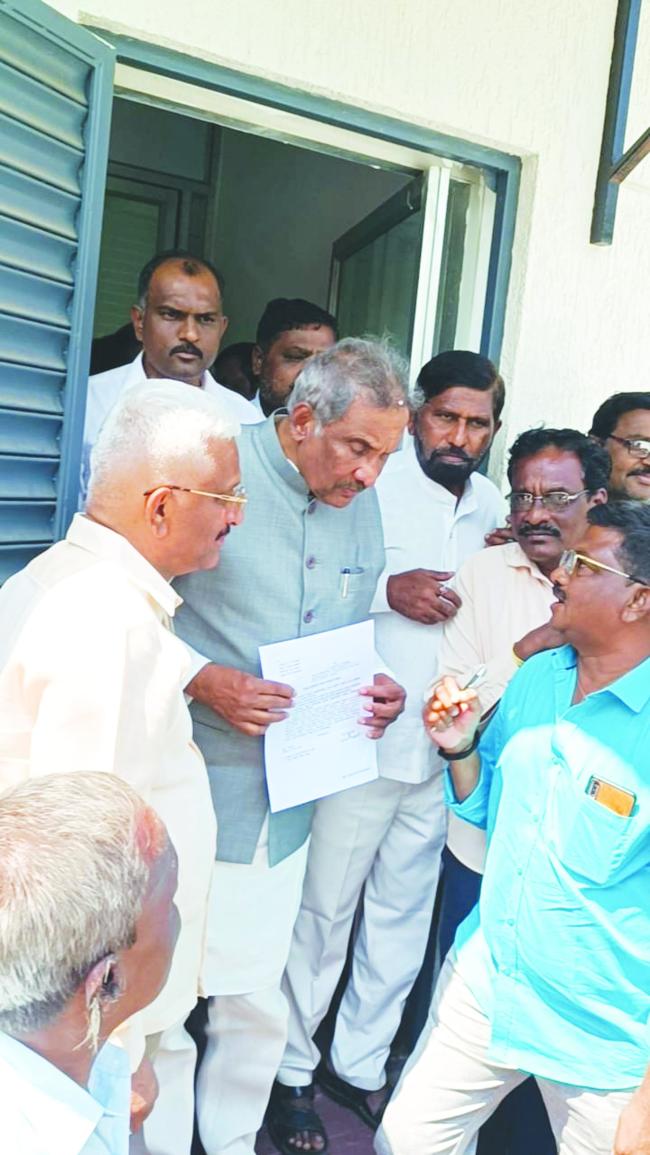 ವಿದ್ಯುತ್ ಗುತ್ತಿಗೆದಾರರ ಬೇಡಿಕೆ ಈಡೇರಿಸುವಂತೆ ಸಚಿವ ಜಾರ್ಜಗೆ ಮಂಜುನಾಥ ಮನವಿ