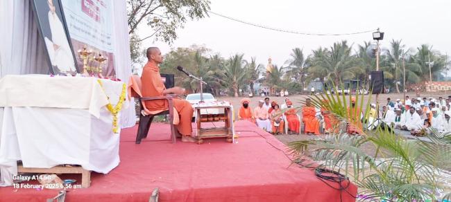 ಕಡ್ಲೇವಾಡ ಗ್ರಾಮದಲ್ಲಿ ಡಾ. ಅಮೃತಾನಂದ ಶ್ರೀಗಳ ಆಧ್ಯಾತ್ಮಿಕ ಪ್ರವಚನ