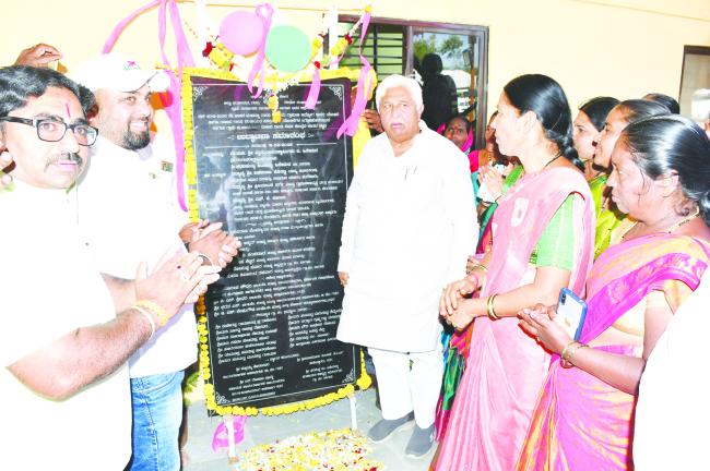 ನಾಗಾವಿ ಗ್ರಾಮ ಪಂಚಾ0ುತಿ0ು ರಾಜೀವ ಗಾಂಧಿ ಸೇವಾ ಕೇಂದ್ರದ ನೂತನ ಕಟ್ಟಡದ ಉದ್ಘಾಟನೆ