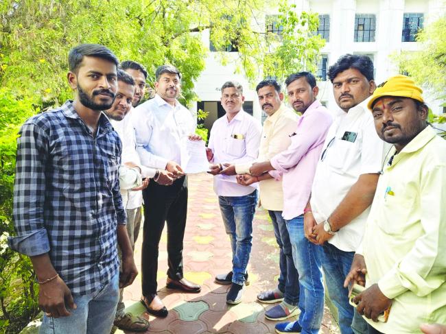 ಆರೋಗ್ಯ ವಿಮೆ ಸೌಲಭ್ಯ ಕಲ್ಪಿಸಿ ಕೊಡಬೇಕೆಂದು ಜಿಪಂ ಸಿಇಒಗೆ ಮನವಿ ಸಲ್ಲಿಸಿದ ಬಿಎಫ್‌ಟಿಗಳು 