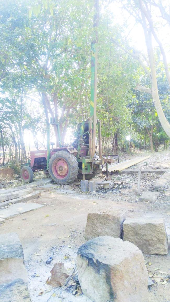 ಅಂದಿಗಾಲೀಶ ಗುಡ್ಡದ ಕೊಳಾಯಿ ರಿಪೇರಿ 