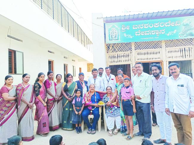   ದುರ್ಗಾದೇವಿ ಶಿಕ್ಷಣ ಸಮಿತಿಯಿಂದ ಹುಲಿಕಲ್ ನಟರಾಜ ದಂಪತಿಗಳಿಗೆ  ಗೌರವ ಸನ್ಮಾನ 