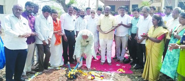 ಲೆಕ್ಕ ಪರಿಶೋಧನಾ ಕಟ್ಟಡ ನಿರ್ಮಾಣಕ್ಕೆ ಸಚಿವ ಡಾ.ಎಚ್‌.ಕೆ.ಪಾಟೀಲ ಚಾಲನೆ 