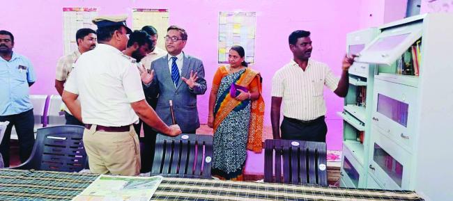 ಕಾನೂನಿನಡಿ ಎಲ್ಲರೂ ಸಮಾನರು ಎಂಬ ಪರಿಕಲ್ಪನೆ ಹೊಂದಬೇಕು: ನ್ಯಾಯಾಧೀಶ ರಾಜೇಶ್ ಎನ್‌.ಹೊಸಮನೆ