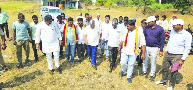 ರೈಲು ಮೇಲ್ಸೇತುವೆ ವೀಕ್ಷಣೆ ಮಾಡಿ, ಅಧಿಕಾರಿಗಳ ಜೊತೆಗೆ ಚರ್ಚಿಸಿ ಕ್ರಮ: ಜಗದೀಶ ಶೆಟ್ಟರ  