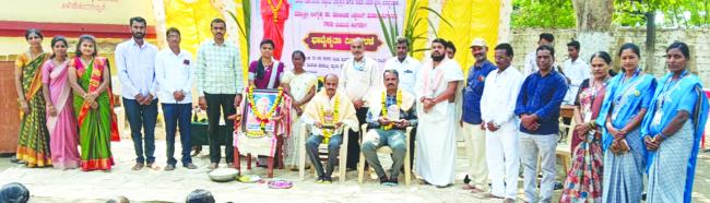 ಭಾವೈಕ್ಯದ ಪುಷ್ಪಧಾರೆ ತೋಂಟದ ಸಿದ್ದಲಿಂಗ ಶ್ರೀ: ಡಾ,ಮಾದುಲಿಂಗ ಮಹಾರಾಜರು