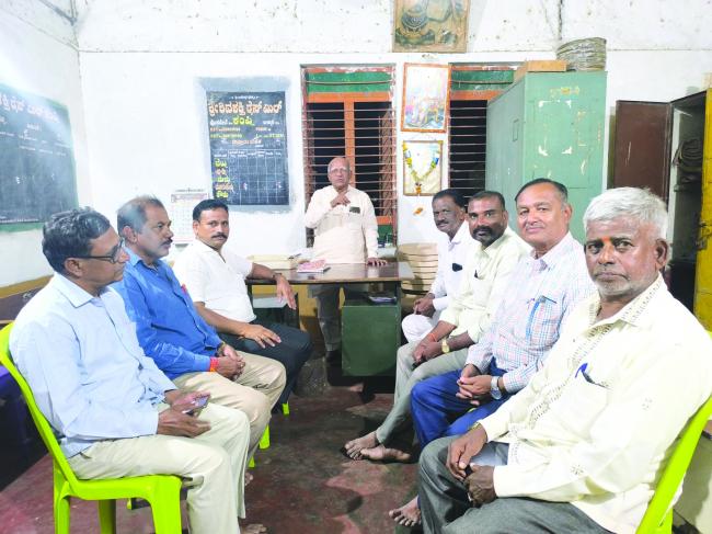 ಗಂಗಾವತಿ-ದರೋಜಿ ರೈಲ್ವೆ ಮಾರ್ಗದ ಅನುದಾನ ಕೋರಿ ರಾಜ್ಯ ರೈಲ್ವೆ ಸಚಿವರ ಬಳಿ ನಿಯೋಗ