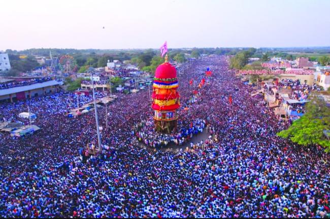 ಕೊಟ್ಟೂರು ಮಹಾರಥೋತ್ಸವಕ್ಕೆ ಲಕ್ಷಾಂತರ ಭಕ್ತ ಸಾಕ್ಷಿ