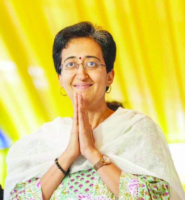ದೆಹಲಿ ವಿಧಾನಸಭೆಯ ವಿರೋಧ ಪಕ್ಷದ ನಾಯಕಿಯಾಗಿ ಆಯ್ಕೆಯಾದ ಮಾಜಿ ಮುಖ್ಯಮಂತ್ರಿ ಅತಿಶಿ 