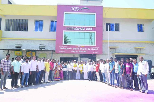 ಕಾಗವಾಡ ಪಿಕೆಪಿಎಸ್ ಅಧ್ಯಕ್ಷರಾಗಿ ಸ್ವಪ್ನಿಲ್ ಪಾಟೀಲ್, ಉಪಾಧ್ಯಕ್ಷರಾಗಿ ಪದ್ಮಾಕರ ಕರವ  ಅವಿರೋಧ ಆಯ್ಕೆ  