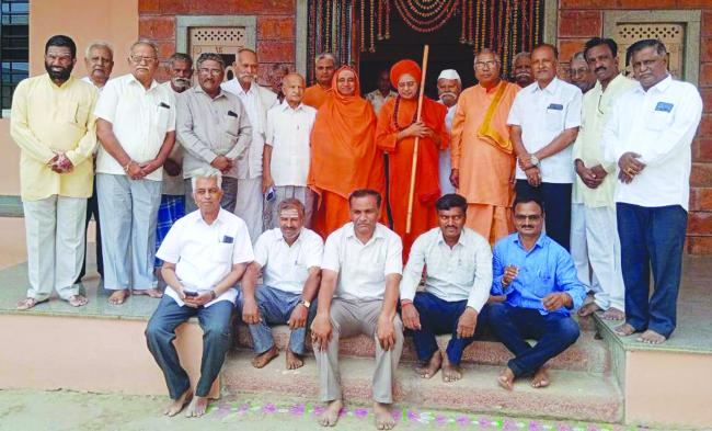 ಸಮಾಜಕ್ಕೆ ಮಠಗಳ ಕೊಡುಗೆ ಅಪಾರ ಜಗದ್ಗುರು ಡಾ. ಗುರುಸಿದ್ಧ ಸ್ವಾಮಿಜಿ