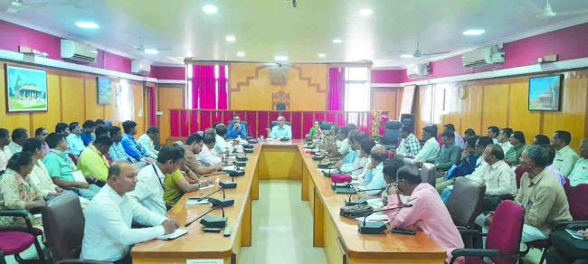 ದ್ವಿತೀಯ ಪಿ.ಯು.ಸಿ. ವಾರ್ಷಿಕ ಪರೀಕ್ಷೆ ಪೂರ್ವಭಾವಿ ಸಭೆ ಪಾರದರ್ಶಕ ಪರೀಕ್ಷೆ ಜರುಗಿಸಿ : ಜಿಲ್ಲಾಧಿಕಾರಿ ಸಿ.ಎನ್‌.ಶ್ರೀಧರ್