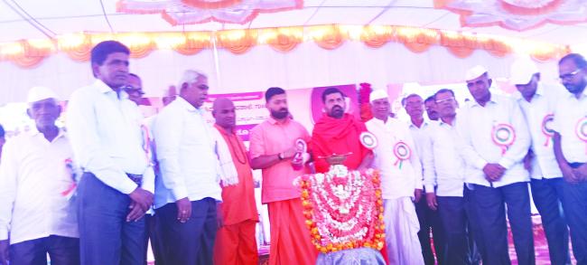 ಗುರುವಿನ ಸ್ಥಾನ ಪವಿತ್ರ: ಸಿದ್ದಯೋಗಿ ಅಮರೇಶ್ವರಶ್ರೀ 
