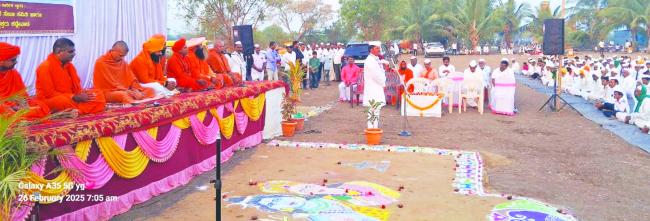 ಸತ್ಸಂಗದಿಂದ ನೆಮ್ಮದಿಯ ಜೀವನ ಸಾಧ್ಯ: ಹುಲಜಂತಿಶ್ರೀ  