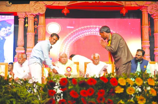 ಬೆಳಗಲಿ ಪಟ್ಟಣವನ್ನು ರನ್ನ ಬೆಳಗಲಿ ಎಂದು ಗೆಜೆಟ್ ಹೊರಡಿಸುವಂತೆ ಮನವಿ 