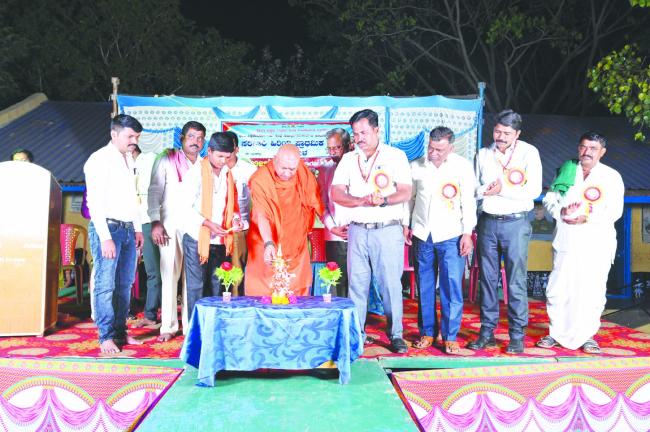 ಸಮುದಾಯದ ಸದೀಚ್ಛೆಯಿಂದಲೇ ಸರ್ಕಾರಿ ಶಾಲೆಗಳ ಅಭಿವೃದ್ಧಿ ಸಾಧ್ಯ ಎಂದು ಕುನ್ನಾಳ ಪಿಎಂಶ್ರೀ ಸರ್ಕಾರಿ ಶಾಲೆಯ ಶಿಕ್ಷಕ ಉಮೇಶ್ವರ ಮರಗಾಲ ಅಭಿ