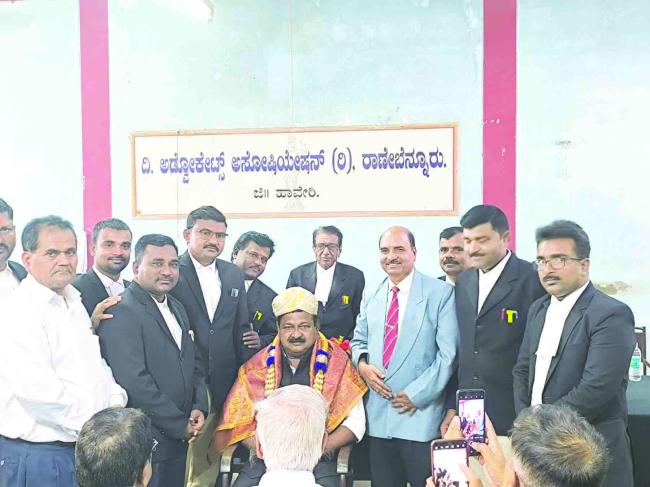 ರಾಣೇಬೆನ್ನೂರು ವಕೀಲರ ಸಂಘದಲ್ಲಿ  ನಗರ ಅಭಿವೃದ್ಧಿ ಕುರಿತು ನಡೆದ  ಸಲಹೆ -ಸೂಚನೆ  