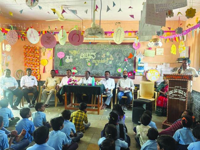 ಹುಣಶ್ಯಾಳ ಸರ್ಕಾರಿ ಶಾಲೆಯಲ್ಲಿ ರಾಷ್ಟ್ರೀಯ ವಿಜ್ಞಾನ ದಿನಾಚರಣೆ