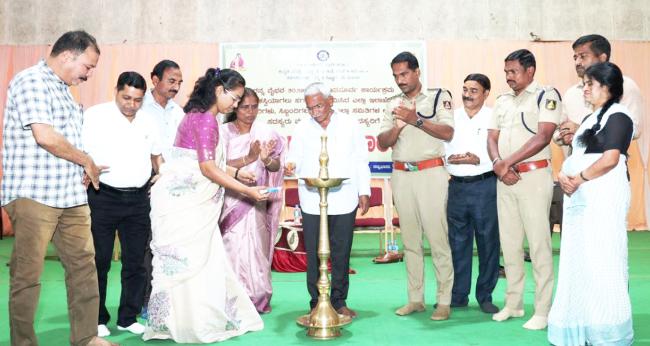 ಯಶಸ್ಸುಕಂಡ ರನ್ನವೈಭವ-2025  ಅಧಿಕಾರಿ, ಸಿಬ್ಬಂದಿಗಳನ್ನು ಅಭಿನಂದಿಸಿದ ಸಚಿವ ತಿಮ್ಮಾಪೂರ 