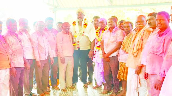 ಮದ್ಲೂರ ಗ್ರಾಮ ಪಂಚಾಯತಿ ಕಾಂಗ್ರೆಸ್ ತೆಕ್ಕೆಗೆ 