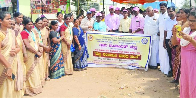  ತರಕಾರಿ ಮಾರಾಟಗಾರರು ಸರ್ಕಾರದಿಂದ ಸಾಲ ಸೌಲಭ್ಯ ಪಡೆಯಬೇಕು: ನಿರ್ದೇಶಕ ವಿನೋದಕುಮಾರ