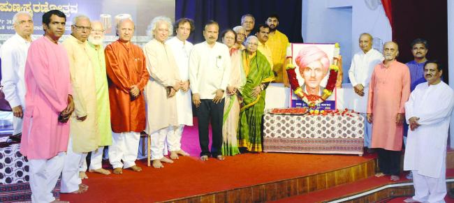 ಖ್ಯಾತ ತಬಲಾವಾದಕ ಪಂ. ಶಂಕ್ರ​ಪ್ಪ ಮತ್ತು ಭೀಮಾಬಾಯಿ ಹೂಗಾರ ಇವರ 40ನೇ ಪುಣ್ಯಸ್ಮರಣೋತ್ಸವ 