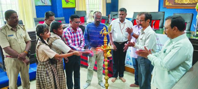  ಸಂವಿಧಾನ ಪ್ರತಿಯೊಬ್ಬರಿಗೂ ರಕ್ಷಣೆ ನೀಡಿದೆ: ಅಪರ ಜಿಲ್ಲಾಧಿಕಾರಿ