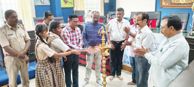 ಸಂವಿಧಾನ ಪ್ರತಿಯೊಬ್ಬರಿಗೂ ರಕ್ಷಣೆ ನೀಡಿದೆ: ಅಪರ ಜಿಲ್ಲಾಧಿಕಾರಿ ಸಾಜಿದ್ ಮುಲ್ಲಾ