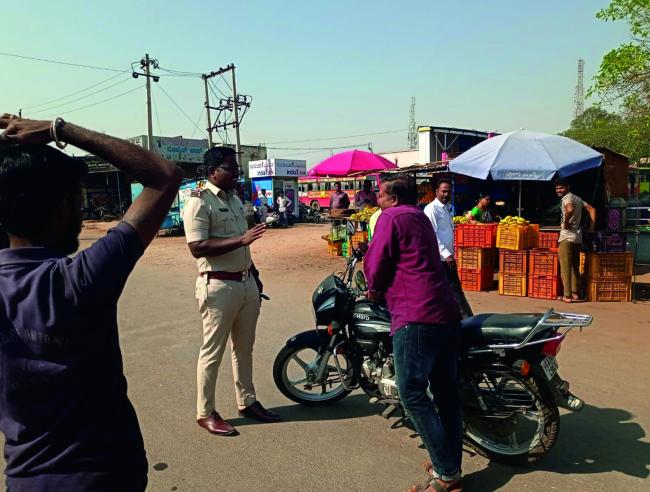 ಒನ್ ಸೈಡ್ ಪಾಕಿಂರ್ಗ್ ವ್ಯವಸ್ಥೆ ಜಾರಿಗೊಳಿಸಿದೆ
