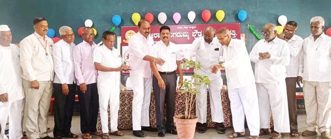 ಬಾಜಿರಾವ ಮಗದುಮ್ ಪ್ರೌಢಶಾಲೆಯ ವಾರ್ಷಿಕ ಸ್ನೇಹ ಸಮ್ಮೇಳನ