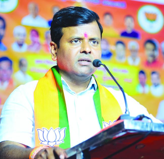 ಇದು ಮೈಸೂರು ಬಜೆಟ್‌: ಬಸವರಾಜ ಕ್ಯಾವಟರ್ ವ್ಯಂಗ್ಯ