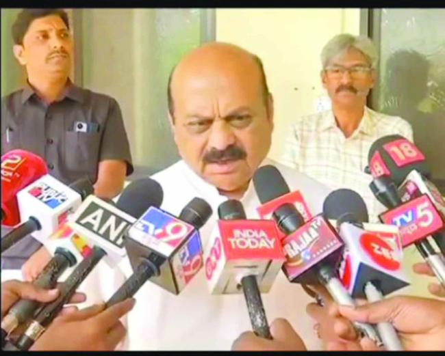 ಜನರ ಮೇಲೆ ಆರ್ಥಿಕ ಹೊರೆ ಹೇರುವ ಜನ ವಿರೋಧಿ ಬಜೆಟ್‌: ಬಸವರಾಜ ಬೊಮ್ಮಾಯಿ