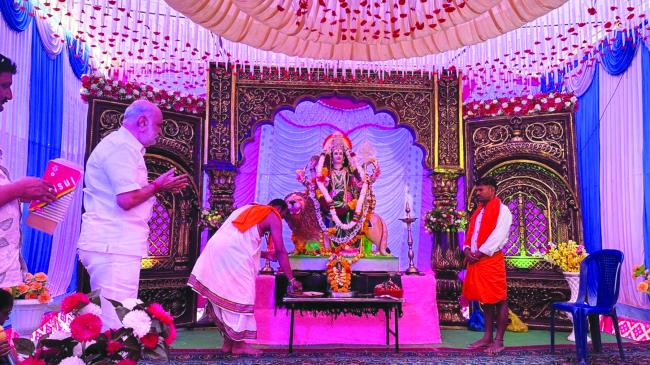 ಇದೂರ ಗ್ರಾಮದ್ಲಲಿ ಮಾರಿಕಾಂಬ ಜಾತ್ರೆ