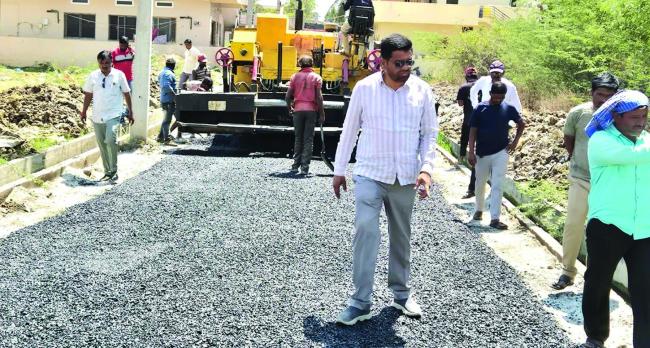 ಗುಣಮಟ್ಟದ ಕಾಮಗಾರಿ ಮಾಡಲು ಗುತ್ತಿಗೆದಾರರಿಗೆ ಅಮ್ಜದ್ ಪಟೇಲ್ ಸೂಚನೆ