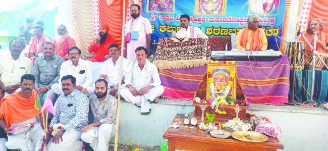 ಒತ್ತಡ ಜೀವನದಲ್ಲಿ ಪುರಾಣ ಪ್ರವಚನ ಕೇಳುವದರಿಂದ ಮನಸ್ಸಿಗೆ ನೆಮ್ಮದಿ  : ಶಿವಪ್ರಸಾದ್ ಸ್ವಾಮಿ 