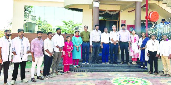 ಹಿಟ್ಟಣಗಿ ಆಸ್ಪತ್ರೆಯಲ್ಲಿ ಆಯುಷ್ಮಾನ ಭಾರತ ಯೋಜನೆ ಸೌಲಭ್ಯ 