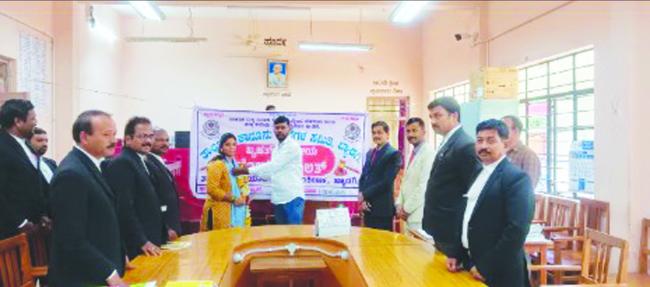 ಮನಸ್ತಾಪಗಳನ್ನು ಮರೆತು ಉತ್ತಮ ಜೀವನ ನಡೆಸಬೇಕು:ನ್ಯಾ. ಹೀರೆಕುಡಿ 