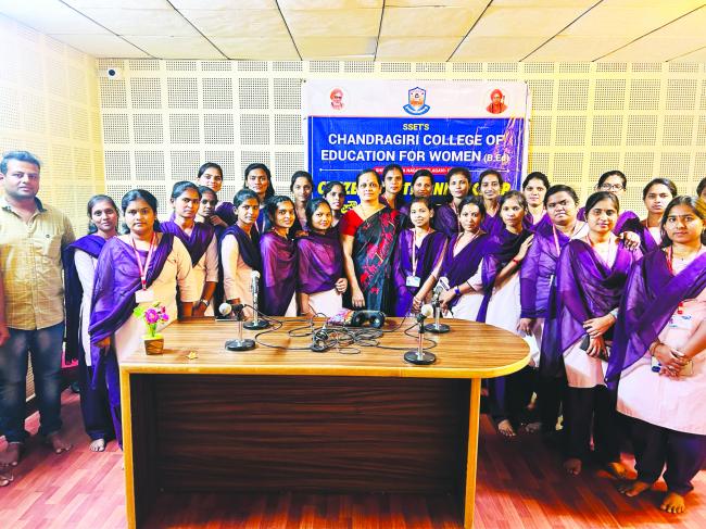 ರೇಡಿಯೋ ಗ್ರಾಮೀಣ ಜನರ ಜೀವನಾಡಿ:  ಆರ್‌.ಜೆ.ಚೇತನ 