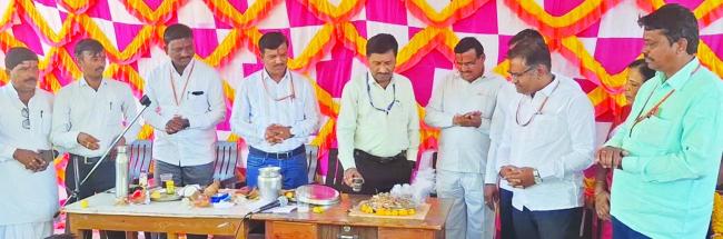 ವಿದ್ಯಾರ್ಥಿಗಳು ವಿಜ್ಞಾನ ತಂತ್ರಜ್ಞಾನ ಹೆಚ್ಚು ಅಭ್ಯಾಸ ಮಾಡಲು ಮುಂದಾಗಿ: ಬಿಇಓ ಯಡ್ರಾಮಿ