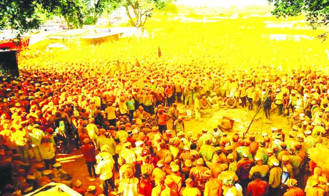 ಭಕ್ತಿಭಾವದಿಂದ ಅರಣ್ಯಸಿದ್ದೇಶ್ವರ-ಮಲಕಾರಿಸಿದ್ದೇಶ್ವರ ದೇವರ ಜಾತ್ರೆ