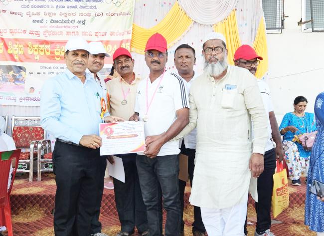 ದೈಹಿಕ ಶಿಕ್ಷಕ ಶಿವಶರಣ ಚಕ್ರ ಎಸೆತದಲ್ಲಿ ರಾಜ್ಯಮಟ್ಟಕ್ಕೆ ಆಯ್ಕೆ