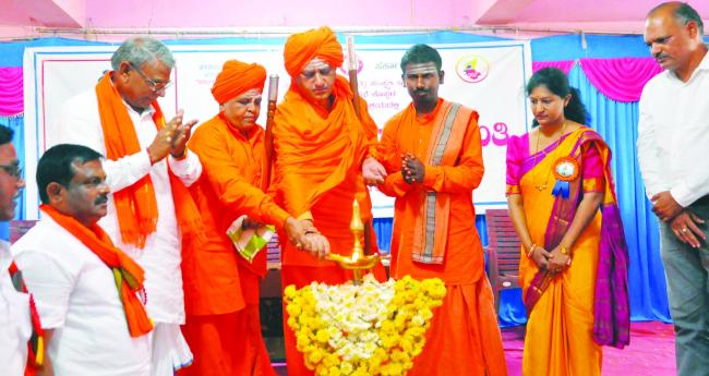  ಶ್ರೀ ರೇಣುಕಾಚಾರ್ಯರು ಮಾನವ ಕುಲಕ್ಕೆ ಮಾನವಿತೆಯ  ಸಂದೇಶ ನೀಡಿದ ಮೊದಲಿಗರು : ಅಮ್ಜದ ಪಟೇಲ್ 